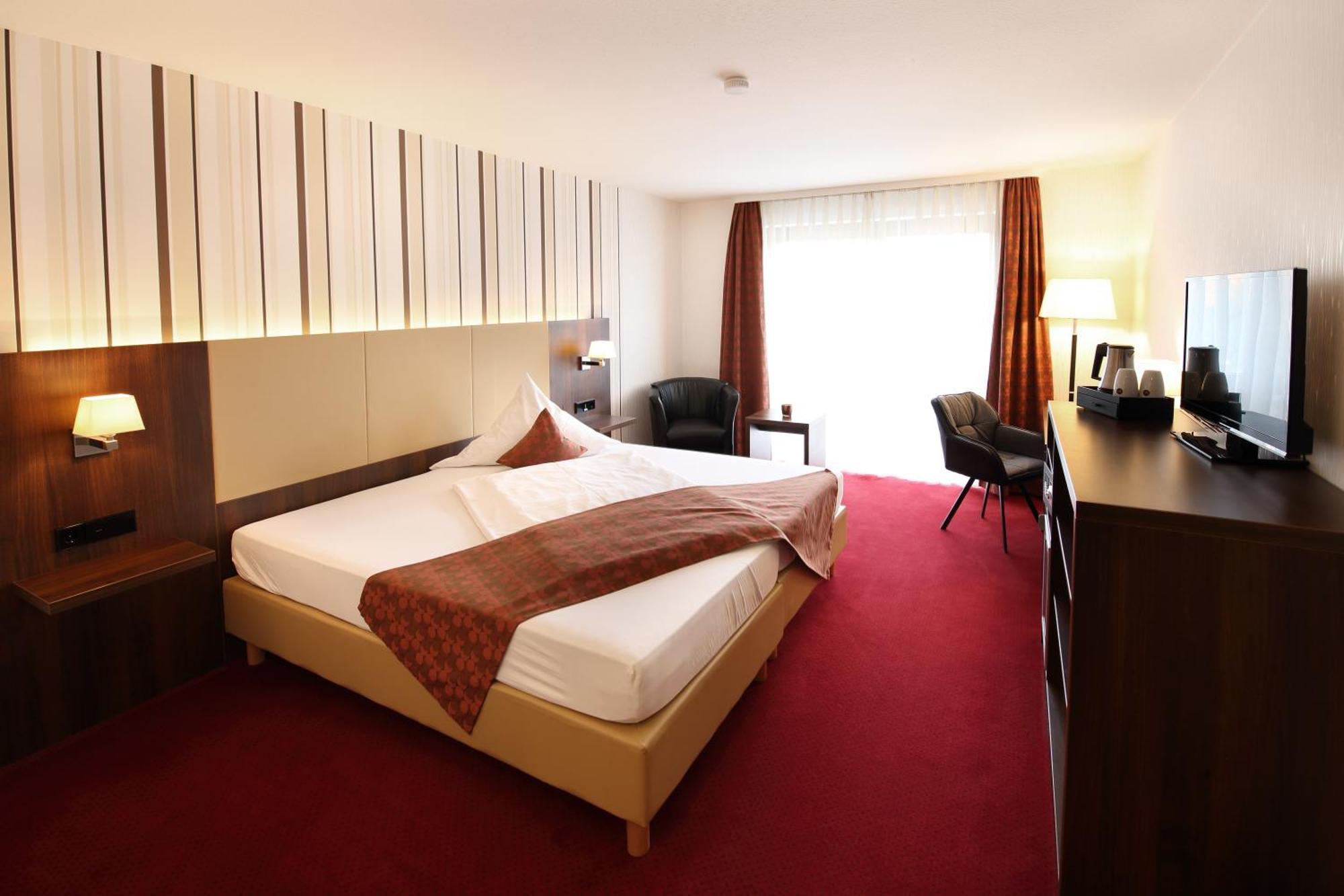 Lobinger-Parkhotel Гинген ан дер Бренц Екстериор снимка