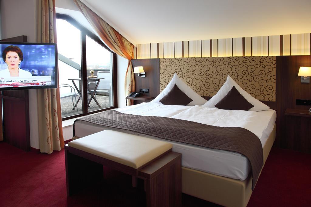 Lobinger-Parkhotel Гинген ан дер Бренц Екстериор снимка