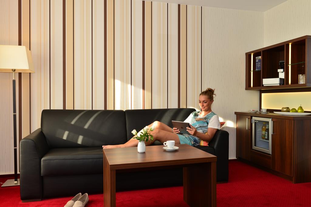Lobinger-Parkhotel Гинген ан дер Бренц Екстериор снимка